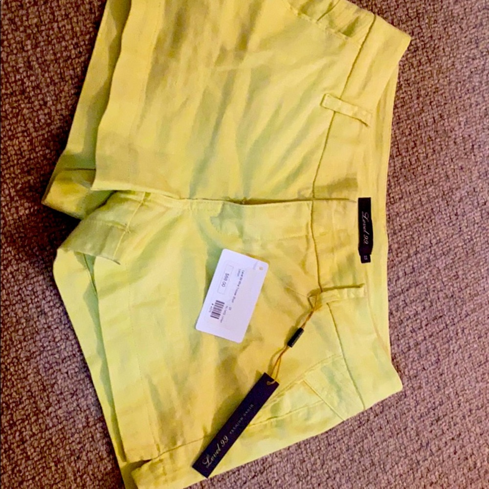 Level 99 yellow mina linen shorts- NWT- size 25